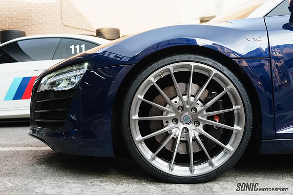 Фото дисков HRE P103 Глянцевый тонированный лак на Audi R8 (Typ 42)