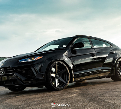Фото дисков Anrky RS5.3 на Lamborghini Urus