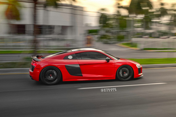 Фото дисков Strasse Wheels SV1 Deep Concave Monoblock Другой цвет на Audi R8 (4S)