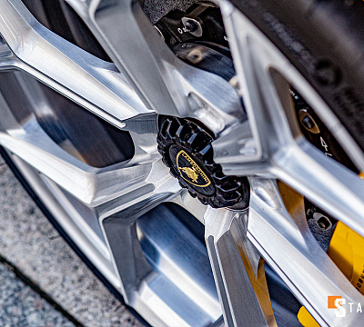 Фото дисков NOVITEC NL4 на Lamborghini Aventador
