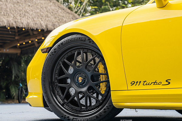 Фото дисков Strasse Wheels SV8 Performance Черный матовый на Porsche 911 VII