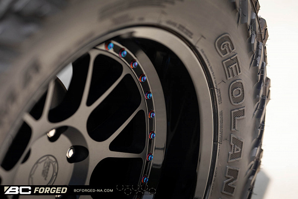 Фото дисков BC Forged LE72 // MLE72 Черный матовый на Ford Bronco