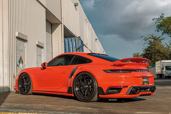 Фото дисков Strasse Wheels SV10 Deep Concave Duoblock Черный сатин на Porsche 911 VIII