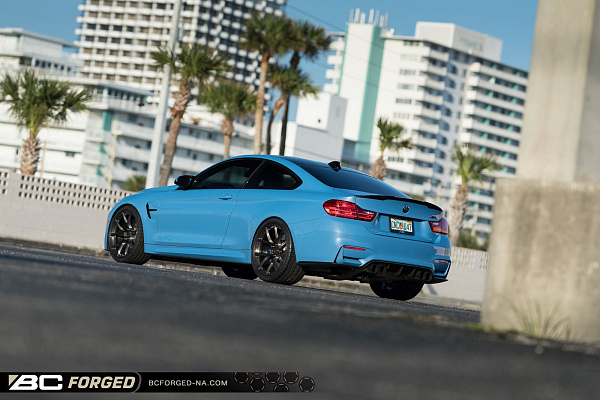 Фото дисков BC Forged RZ05 Глянцевый темный лак на BMW 4/M4 (F32/F82)