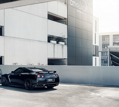 Фото дисков Vossen M-X4T на Nissan GT-R