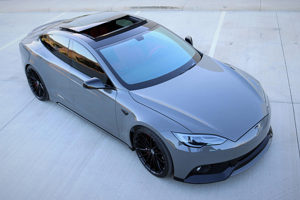 Фото дисков HRE P103 Черный сатин на Tesla Model S