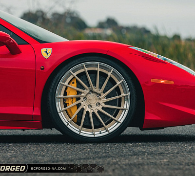 Фото дисков BC Forged HCA215 на Ferrari 458