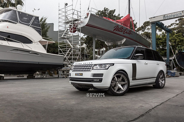 Фото дисков Strasse Wheels S6 Deep Concave Monoblock Сатиновый темный лак на Range Rover IV