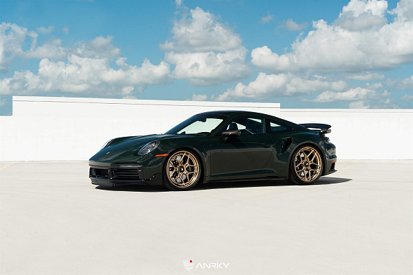Фото дисков Anrky S3-X4 Глянцевое темное золото на Porsche 911 VIII