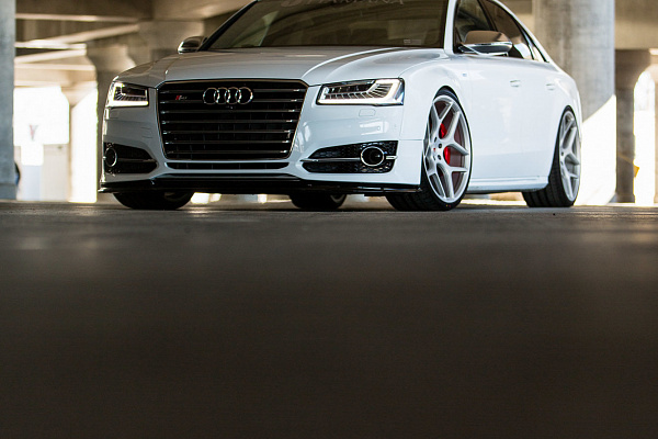 Фото дисков Vossen CG-205 Сатиновый лак на Audi A/S 8 (D4)