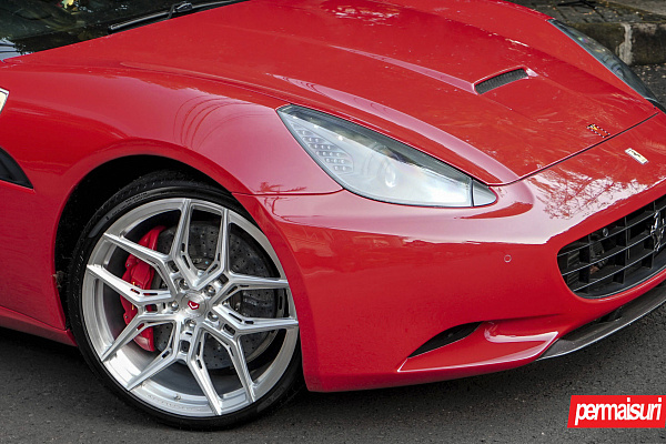 Фото дисков Vossen EVO-4R Глянцевый лак на Ferrari California