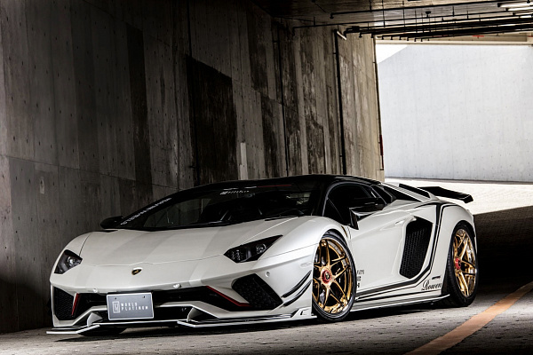 Lamborghini Aventador