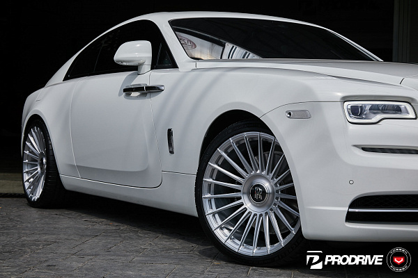 Фото дисков Vossen S17-13 Глянцевый лак на Rolls-Royce Wraith