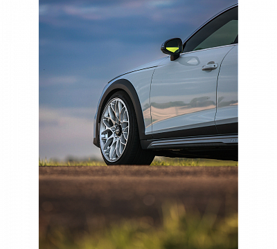 Фото дисков Rotiform SGN на Audi A/S/RS 4 (B9)