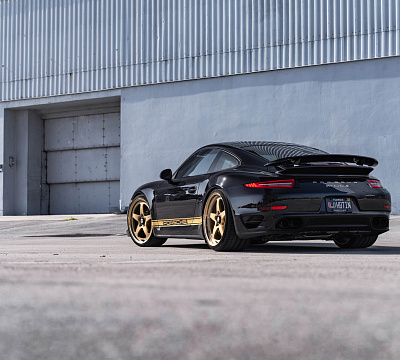 Фото дисков HRE 527 на Porsche 911 VII