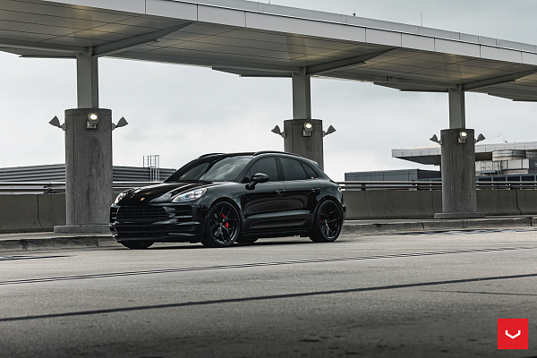 Фото дисков Vossen HF-5 Черный глянец на Porsche Macan I