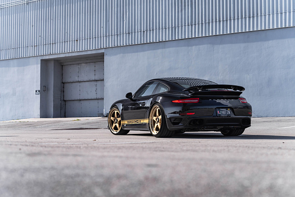 Фото дисков HRE 527 Сатиновое золото на Porsche 911 VII