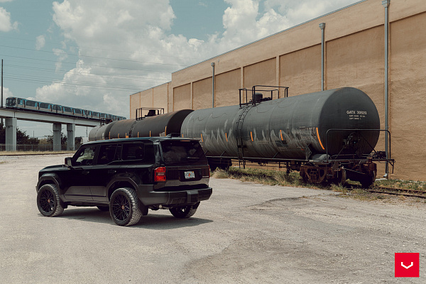 Фото дисков Vossen HF6-5 Черный сатин на Toyota Land Cruiser Prado 250