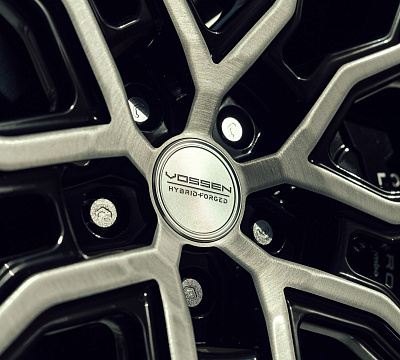 Фото дисков Vossen HF-2 на Land Rover Range Rover V