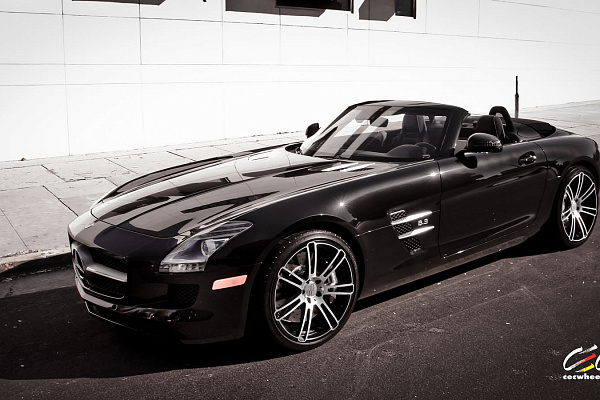 Фото дисков CEC C883 Сатиновый лак на Mercedes-Benz SLS AMG