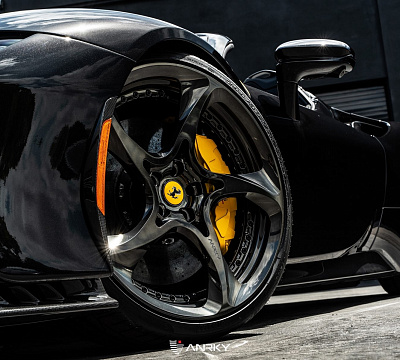 Фото дисков Anrky XR-205 на Ferrari SF90