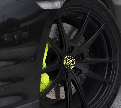 Фото дисков Strasse Wheels SV1 Deep Concave Monoblock на Nissan GT-R