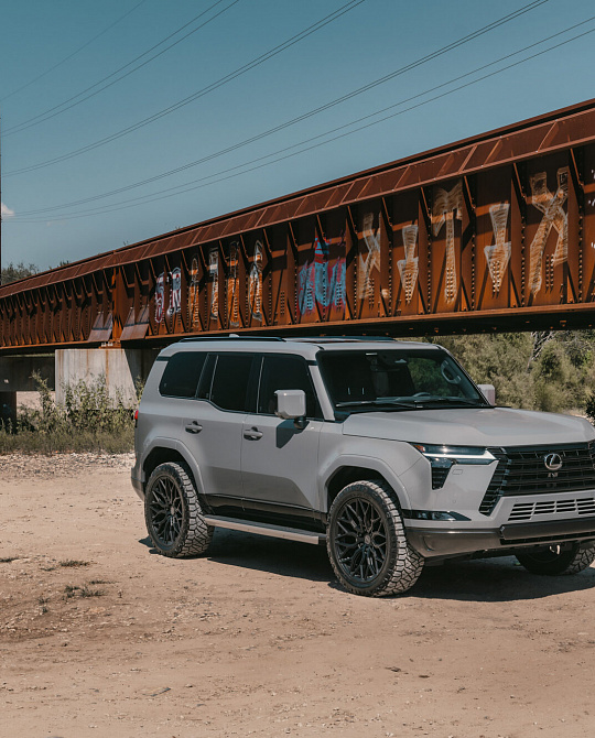 Фото дисков HF6-3 Черный сатин на Lexus GX II