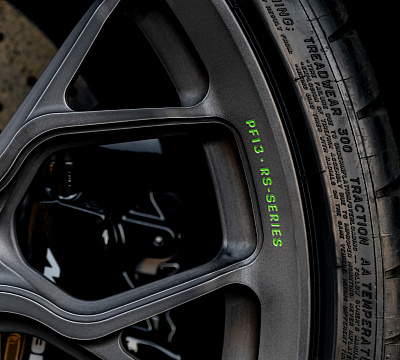 Фото дисков Brixton Forged PF14 R / RS на McLaren 600