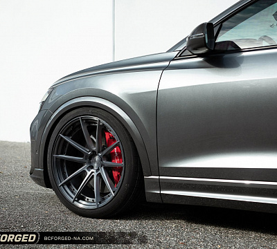 Фото дисков BC Forged HCA191 на Audi Q8