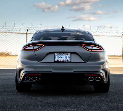 Фото дисков Vossen HF-2 на Kia Stinger
