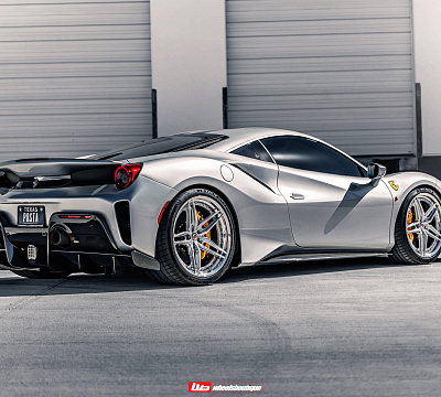 Фото дисков HRE S107SC на Ferrari 488
