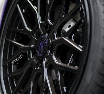 Фото дисков Strasse Wheels SV10M Deep Concave FS на Lamborghini Huracan