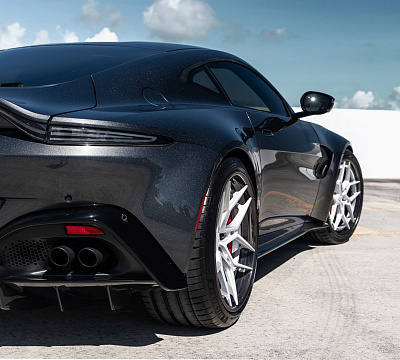 Фото дисков Anrky S3-X4 на Aston Martin Vantage 4