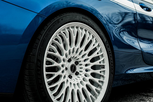 Фото дисков Brixton Forged TR20 Белый глянец на BMW 8/M8