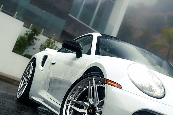 Фото дисков HRE S107SC Сатиновый лак на Porsche 911 VIII