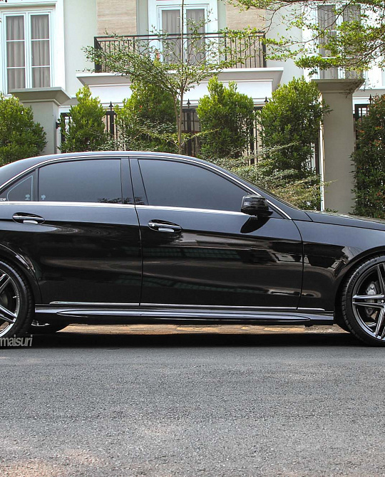 Фото дисков VFS-5 Глянцевый графит на Mercedes-Benz E-Class (W212, S212, C207)