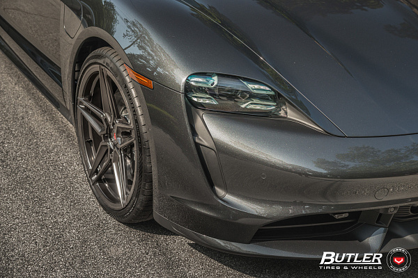 Фото дисков Vossen EVO-1 Глянцевый темный лак на Porsche Taycan I