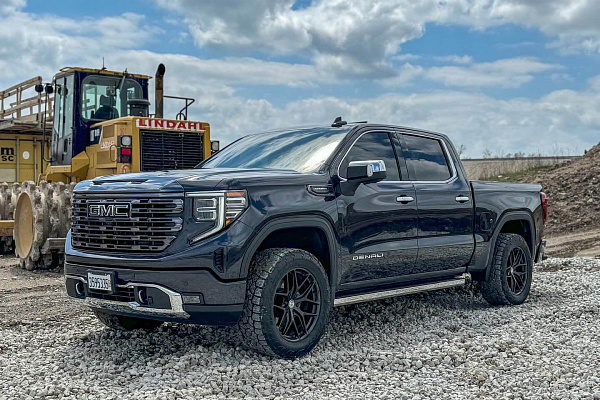 Фото дисков HRE P161 Черный сатин на GMC Sierra IV