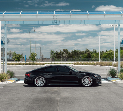 Фото дисков Vossen HF-7 на Audi E-tron GT