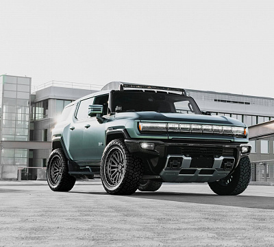Фото дисков Brixton Forged BX03-M на GMC Hummer EV