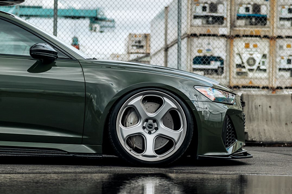 Фото дисков Brixton Forged TR06 Серебро на Audi A/RS 6 (C8)