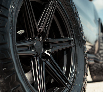 Фото дисков Vossen HF6-2 на Ram 1500 V