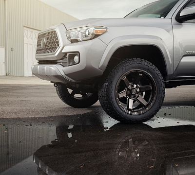 Фото дисков 4PLAY 4P63 на Toyota Tacoma III