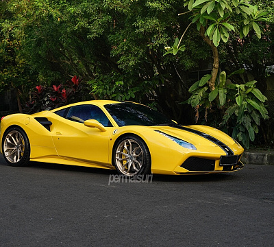 Фото дисков HRE P201 на Ferrari 488