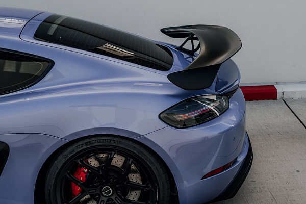 Фото дисков Brixton Forged PF7-RS Черный сатин на Porsche Cayman III