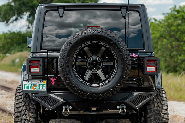 Фото дисков 4PLAY 4P63 Черный глянец на Jeep Wrangler IV (JL)