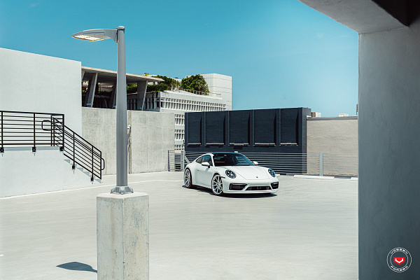 Фото дисков Vossen EVO-2 Глянцевый лак на Porsche 911 VIII