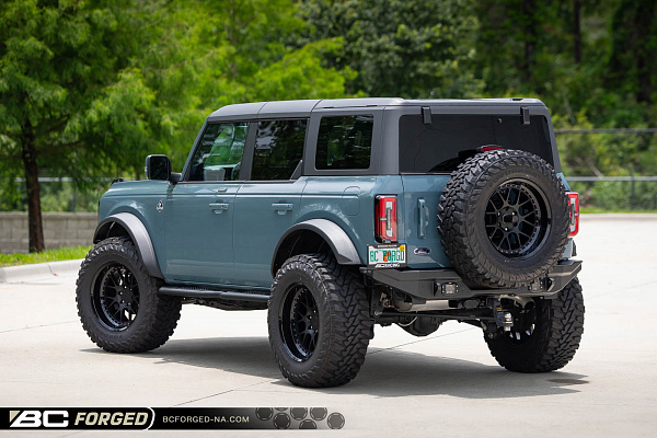 Фото дисков BC Forged LE72 // MLE72 Черный матовый на Ford Bronco