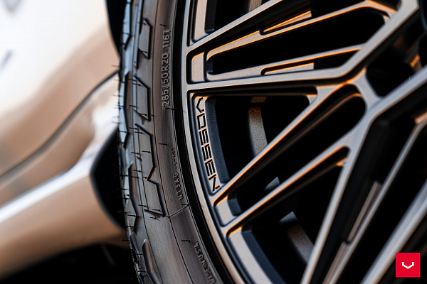 Фото дисков Vossen HF6-5 Сатиновый графит на Lexus GX II