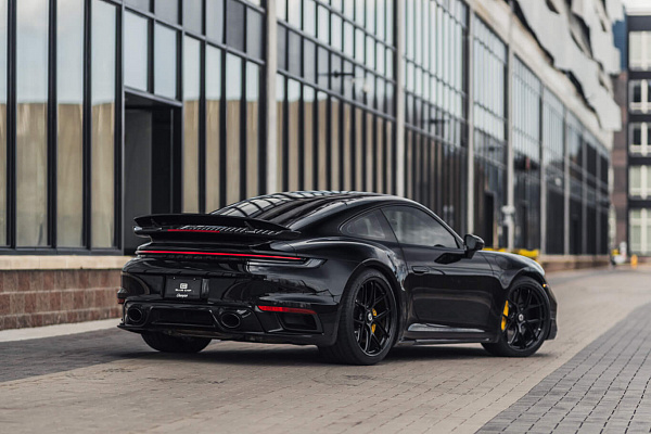 Фото дисков HRE R101 Lightweight Черный глянец на Porsche 911 VIII